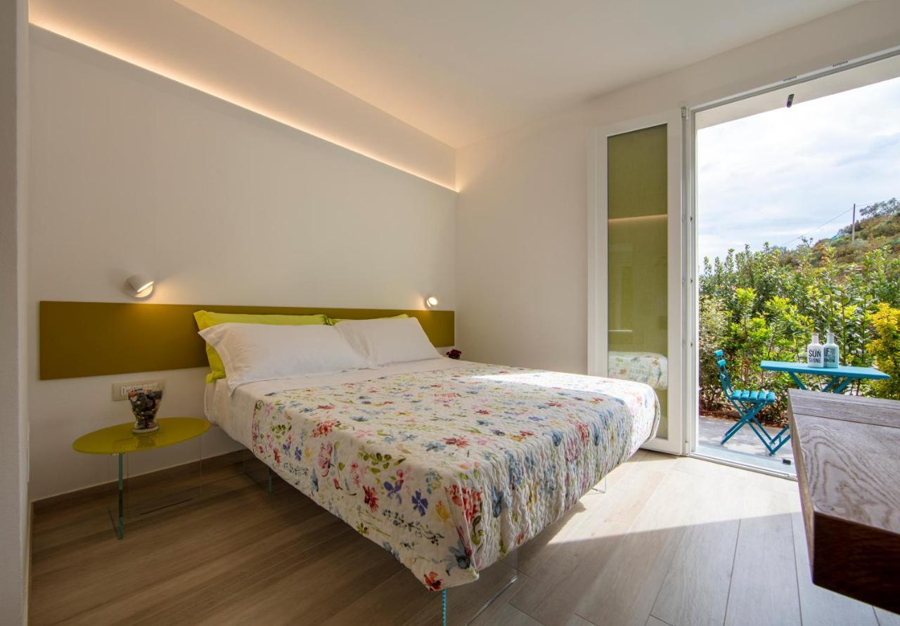 Aria Design B&B Levanto Bagian luar foto