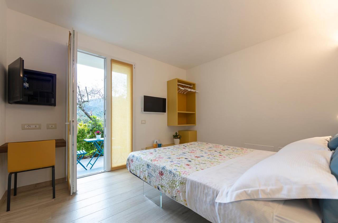 Aria Design B&B Levanto Bagian luar foto