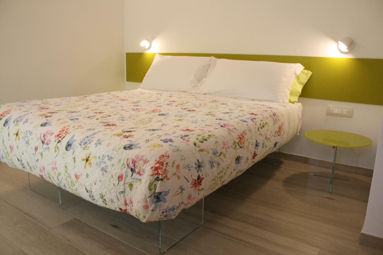 Aria Design B&B Levanto Bagian luar foto