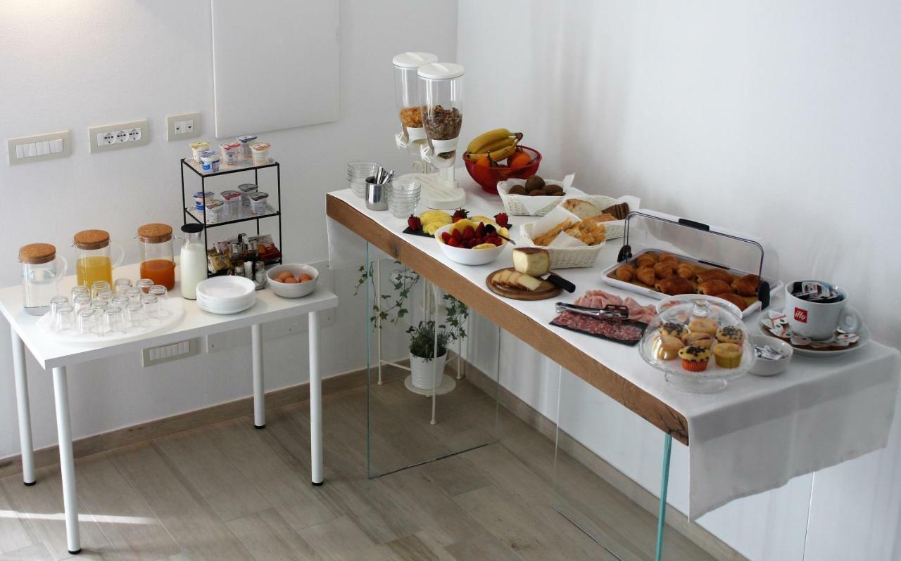 Aria Design B&B Levanto Bagian luar foto
